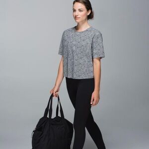 Lululemon Size 8 Good To Go Tee Plush Petal Black Ghost Lulu Athleisure